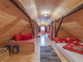Stara Hi a Vla i - Duplex one bedroom Chalet with Private Garden